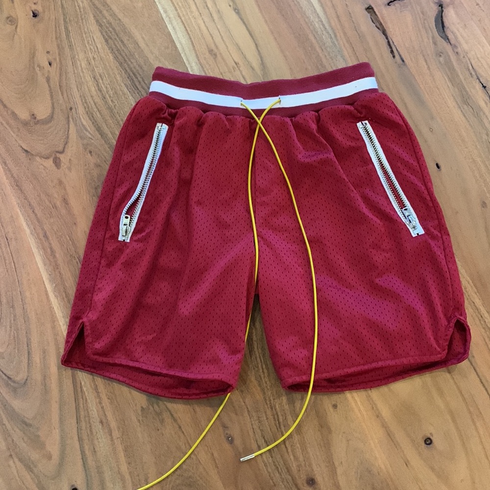 ✨ Used MNML mens athletic shorts